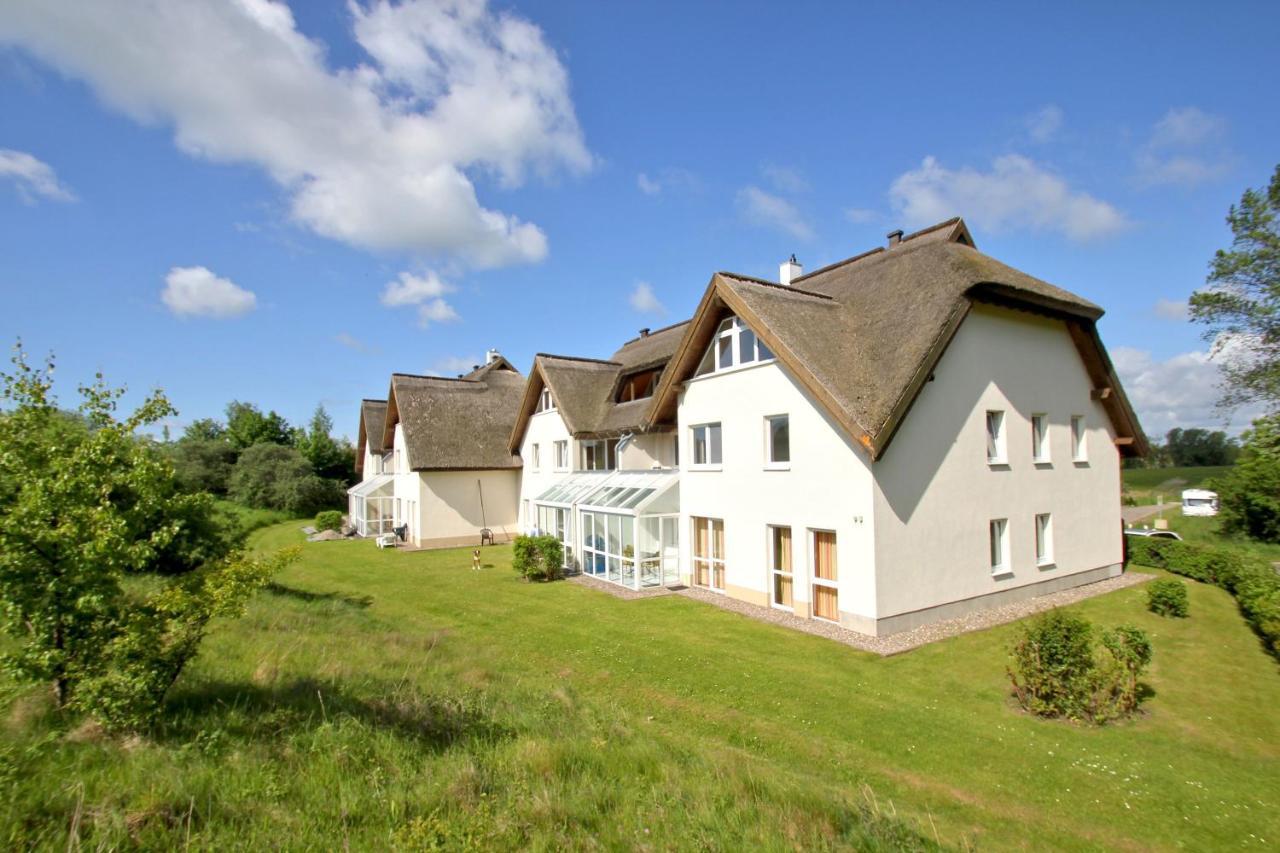 Strandnah Mit Balkon, Gratis Nutzung Vom Ahoi Erlebnisbad Und Sauna In Sellin - Strandhaus Moenchgut Fewo21 Lobbe Exterior foto