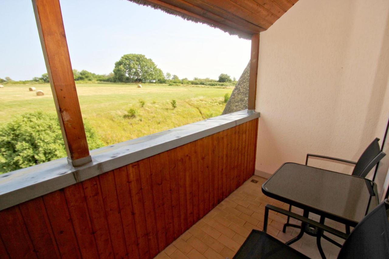 Strandnah Mit Balkon, Gratis Nutzung Vom Ahoi Erlebnisbad Und Sauna In Sellin - Strandhaus Moenchgut Fewo21 Lobbe Exterior foto