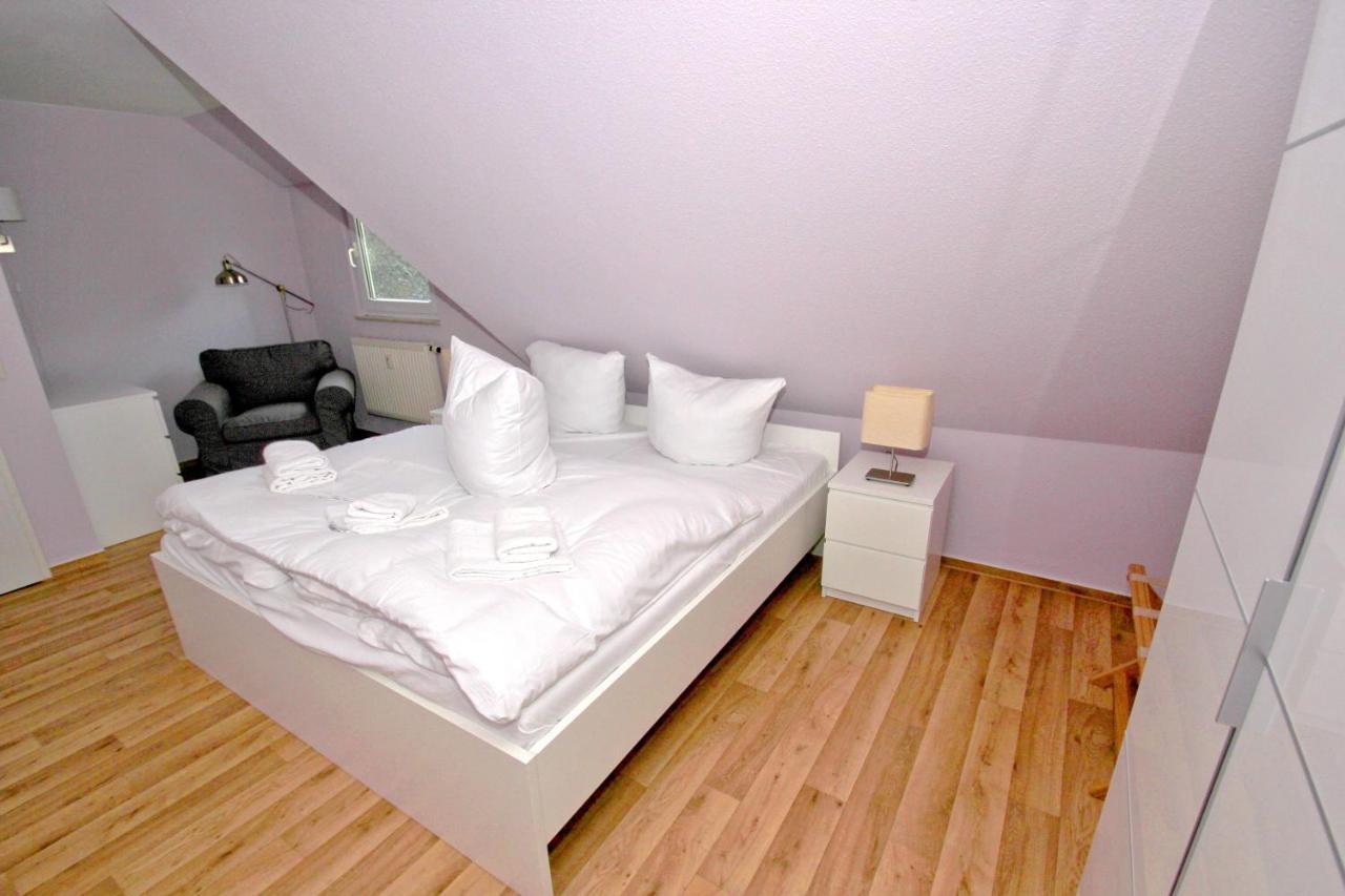 Strandnah Mit Balkon, Gratis Nutzung Vom Ahoi Erlebnisbad Und Sauna In Sellin - Strandhaus Moenchgut Fewo21 Lobbe Exterior foto