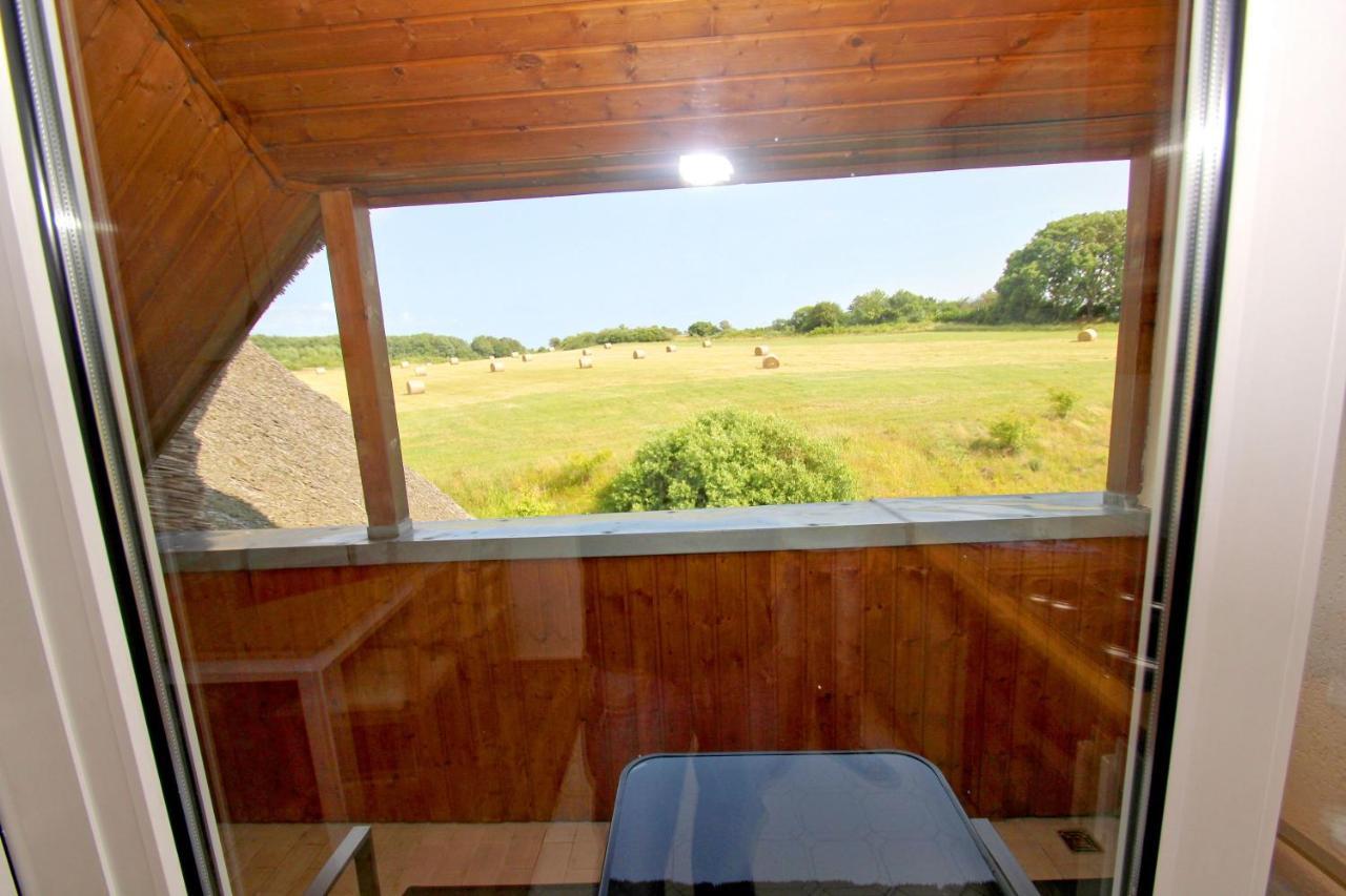 Strandnah Mit Balkon, Gratis Nutzung Vom Ahoi Erlebnisbad Und Sauna In Sellin - Strandhaus Moenchgut Fewo21 Lobbe Exterior foto