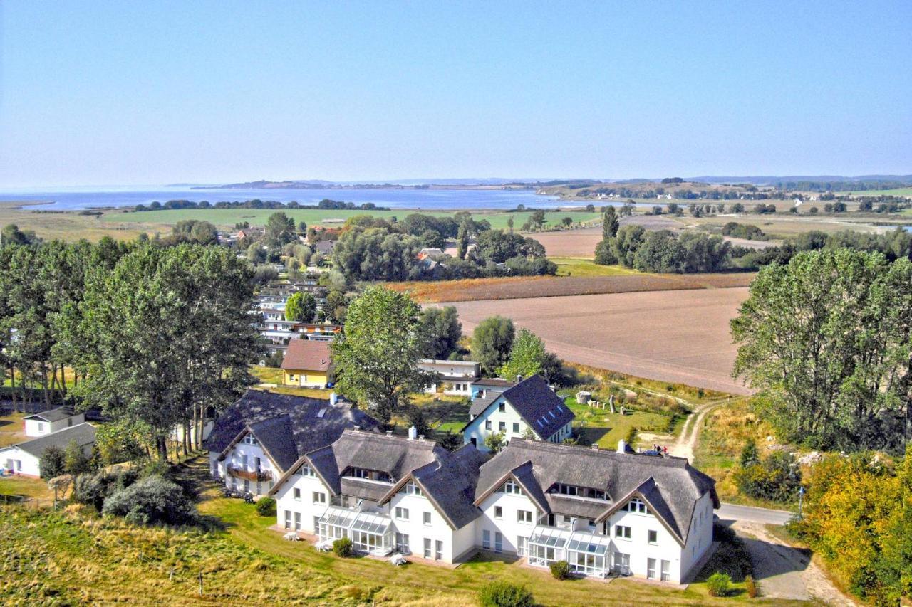 Strandnah Mit Balkon, Gratis Nutzung Vom Ahoi Erlebnisbad Und Sauna In Sellin - Strandhaus Moenchgut Fewo21 Lobbe Exterior foto