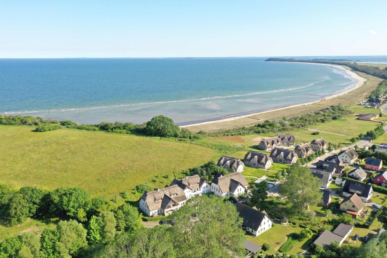 Strandnah Mit Balkon, Gratis Nutzung Vom Ahoi Erlebnisbad Und Sauna In Sellin - Strandhaus Moenchgut Fewo21 Lobbe Exterior foto